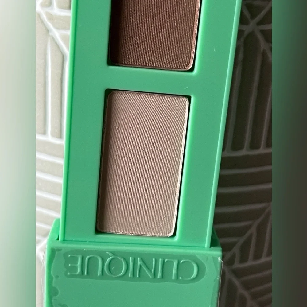 Clinique Duo Ivory Bisque-Bronze Satin Eyeshadow Palette ~New~